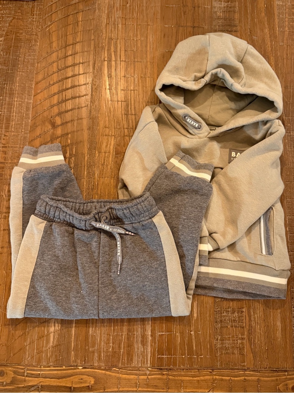 Ted Baker Kids Two-Piece Hoodie & Joggers - Gray/Cream